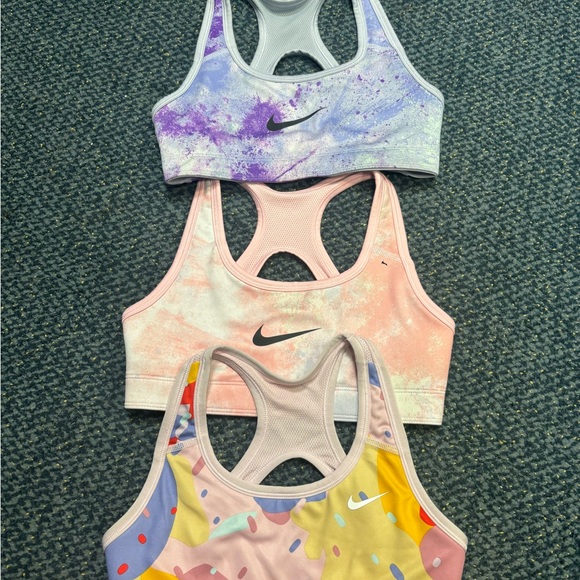 Girls Nike reversible sports bra lot. - Picture 3 of 3
